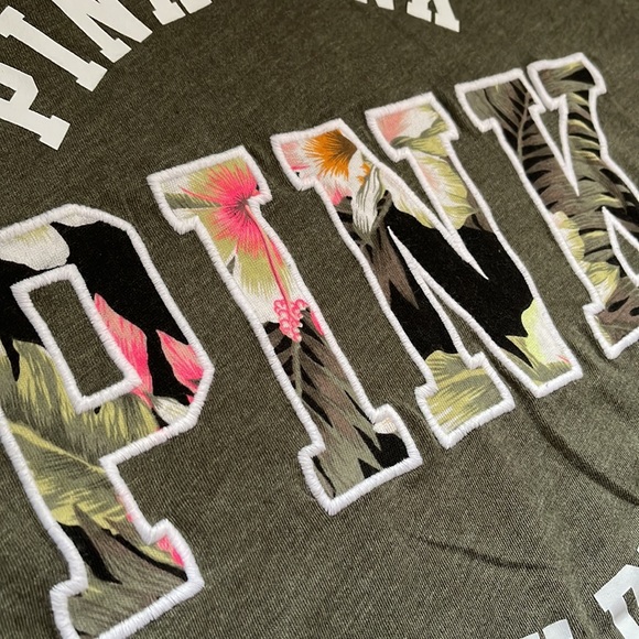 PINK Victoria’s Secret Tropical Print Tee - Picture 4 of 6